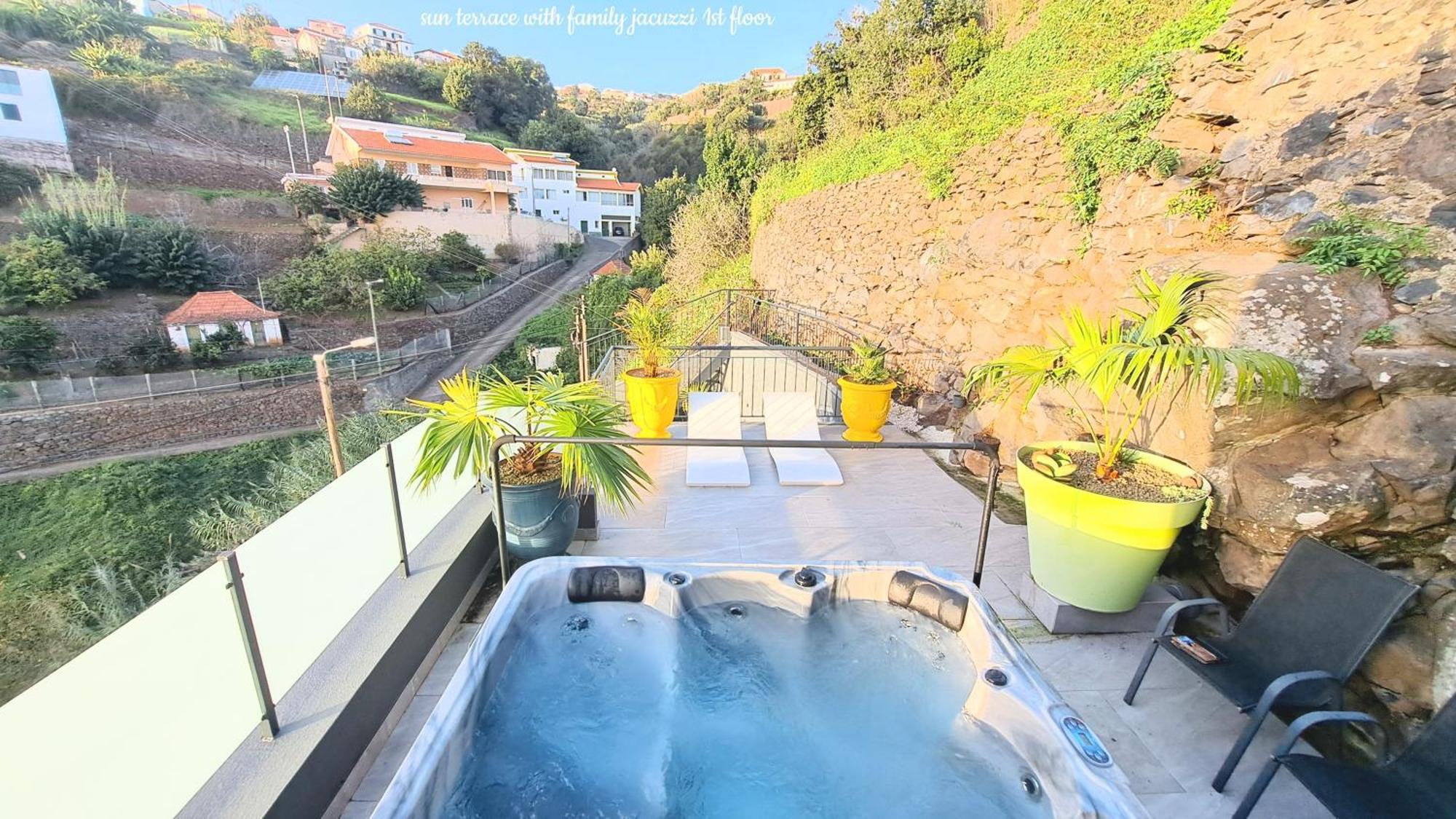 Espirito Do Mar - Premium Villa With Jacuzzi Estreito Da Calheta Экстерьер фото
